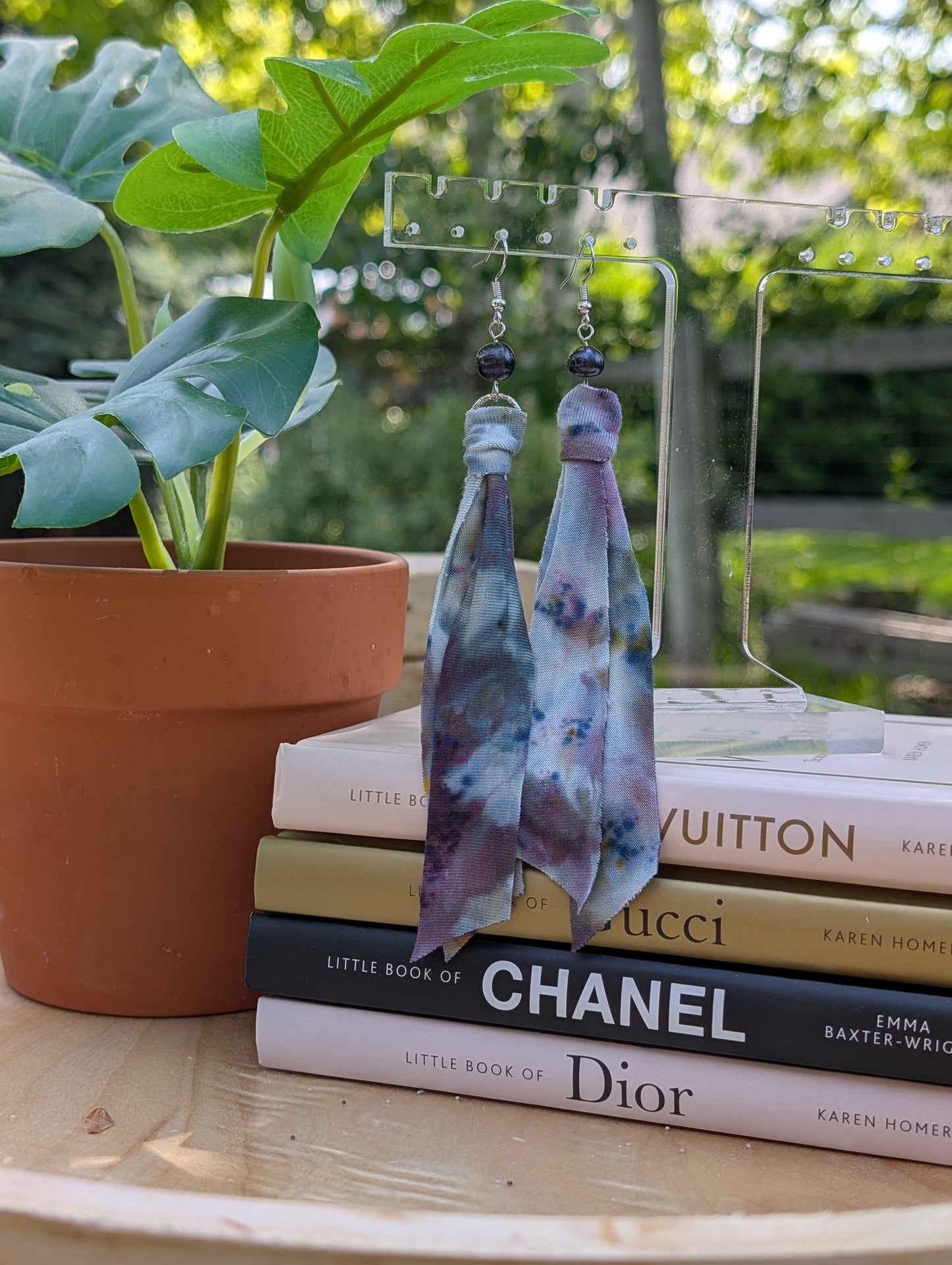 *SILVER* Fairy Garden Tie Dye Earrings ๐๐๐ค๐