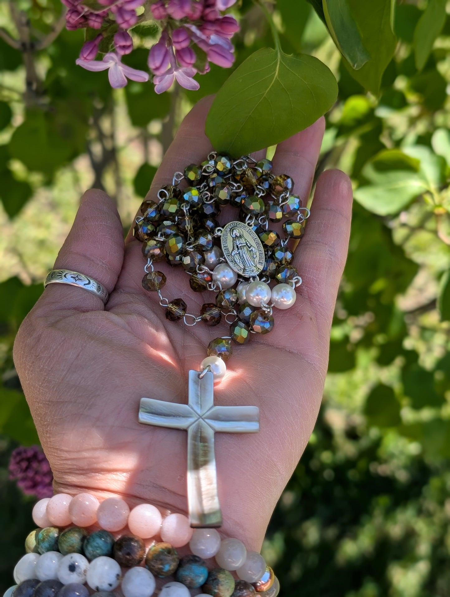 Rosary with Mother of Pearl ✨🙏🏽