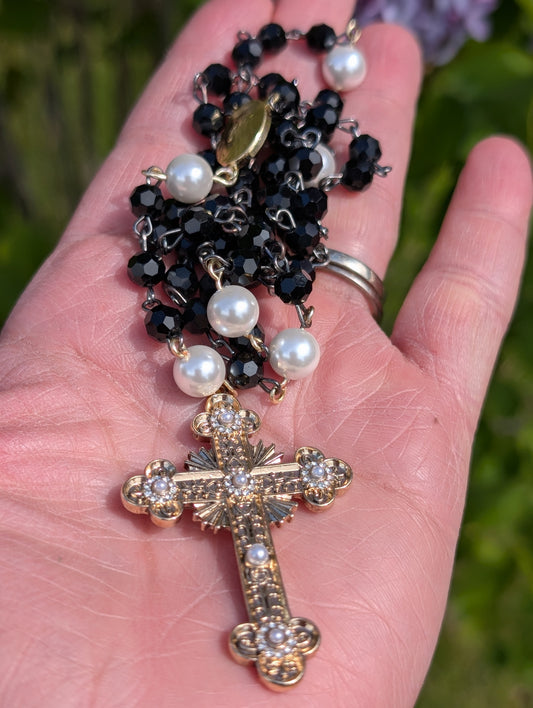 Rosary with Mother of Pearl 🖤🤍🖤