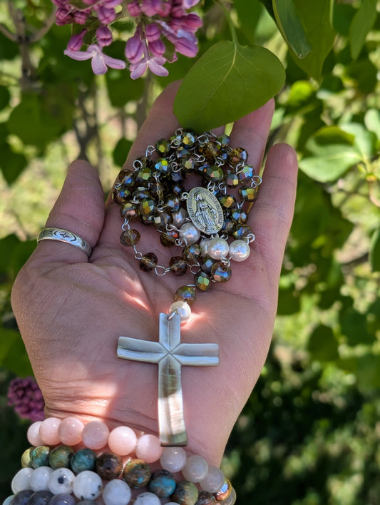 Rosary with Mother of Pearl  ✨🙏🏽
