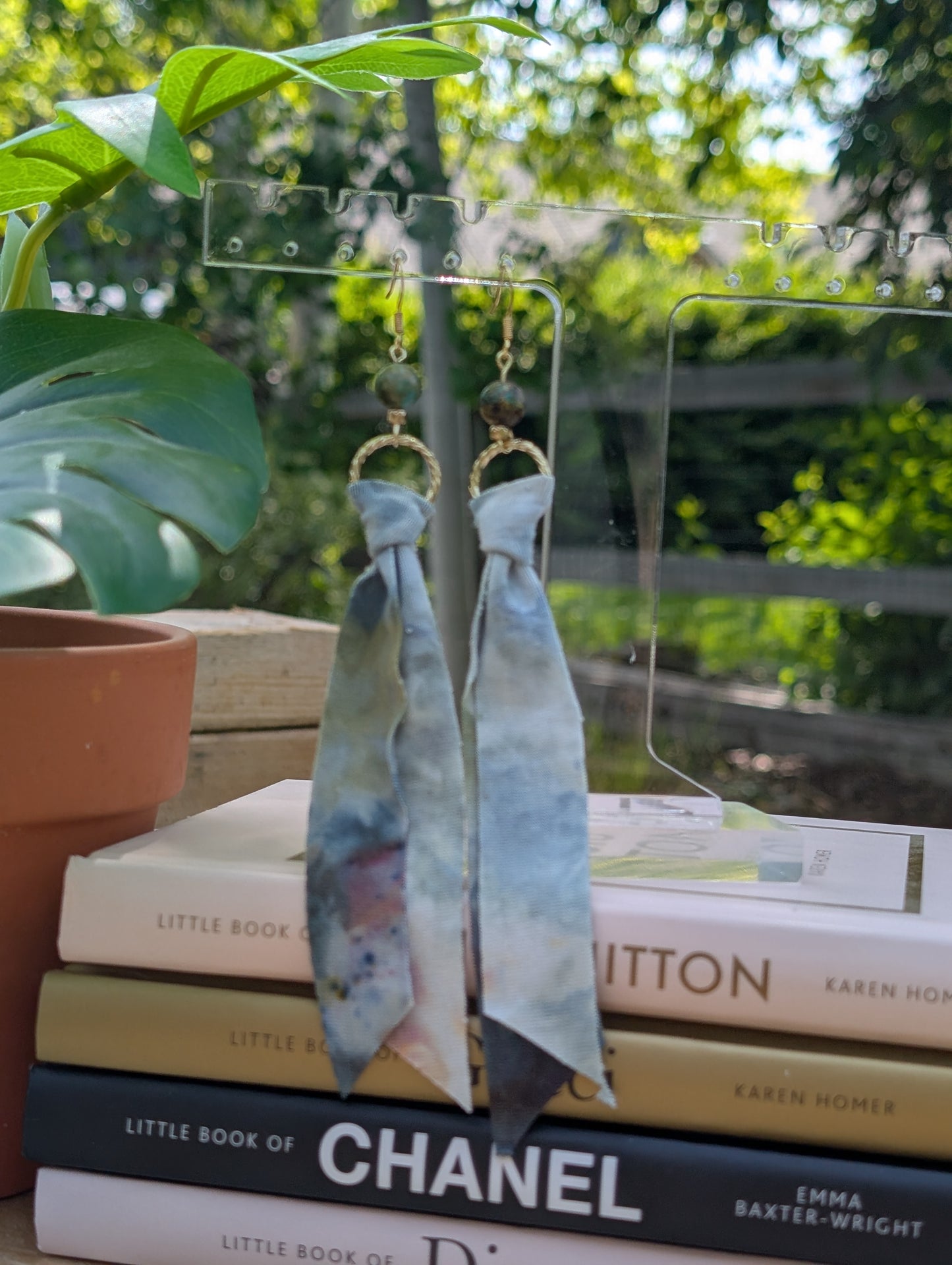 *GOLD* Fairy Garden Tie Dye Earrings 💙💜🤍💚